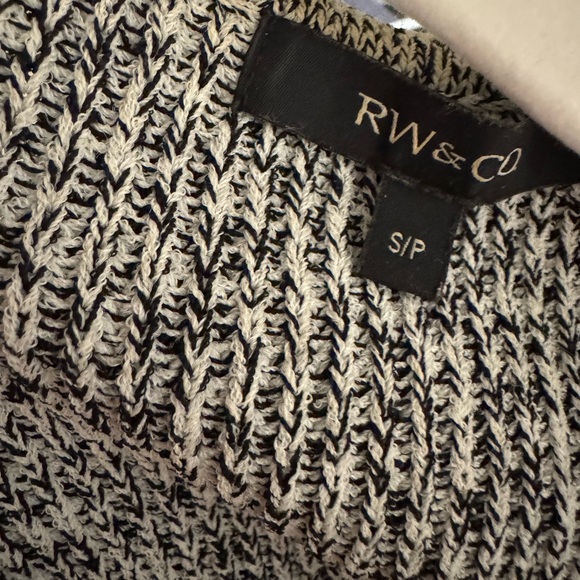 RW&Co White and Grey Open Vest with Knit Back Size S - Picture 5 of 5